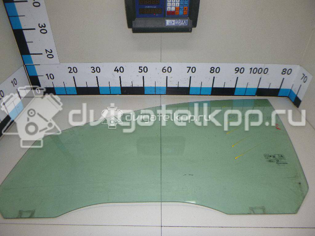 Фото Стекло двери передней левой  1342624 для Ford Focus {forloop.counter}}