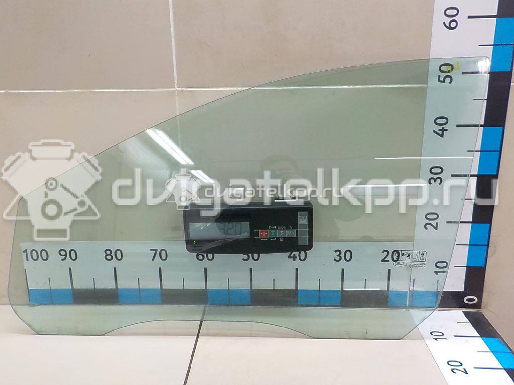 Фото Стекло двери передней левой  1342624 для Ford Focus {forloop.counter}}