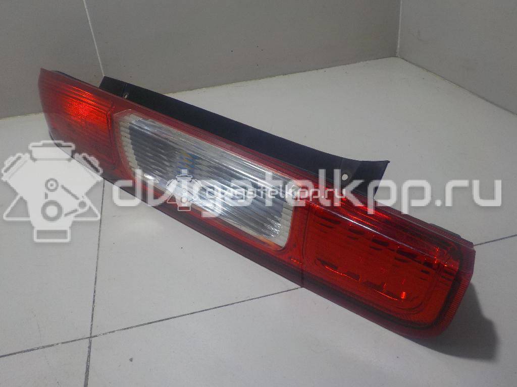 Фото Фонарь задний правый  1420450 для Ford Focus {forloop.counter}}