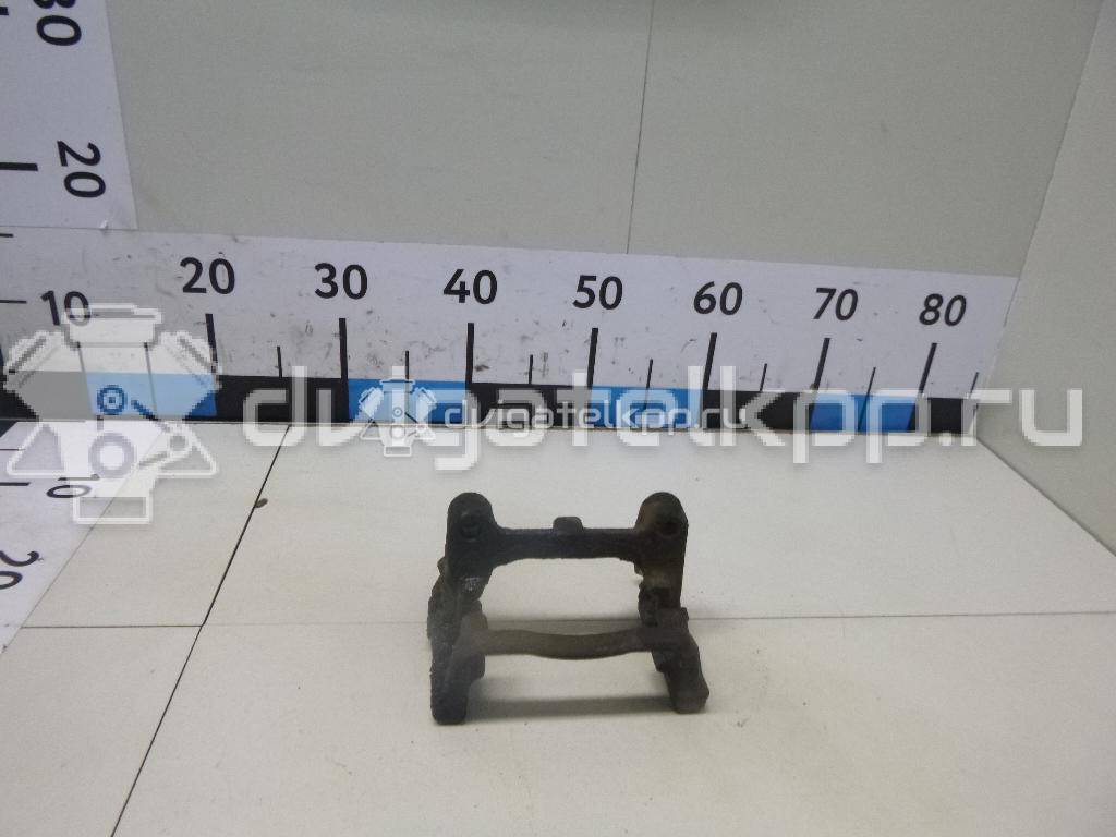 Фото Скоба суппорта заднего  1460288 для Ford Focus / Galaxy / Kuga / S-Max / Mondeo {forloop.counter}}