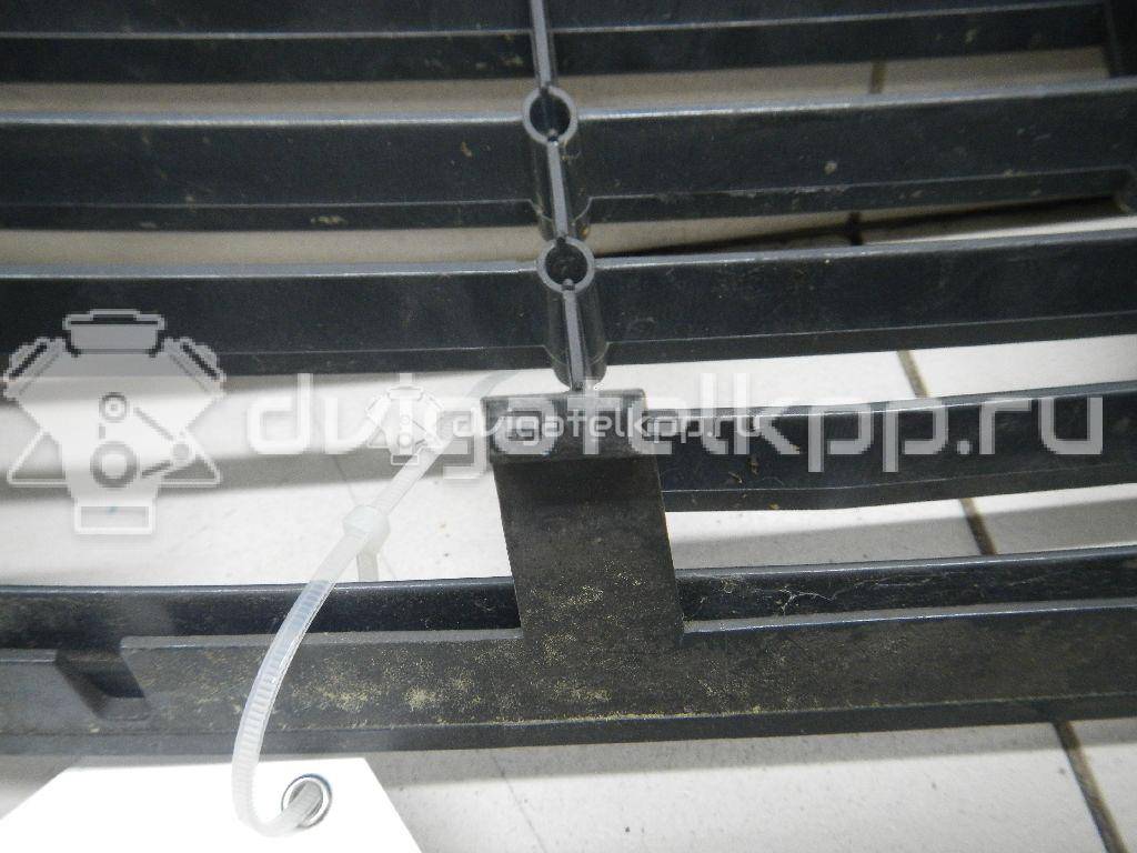 Фото Решетка радиатора  1676410 для Ford Focus {forloop.counter}}