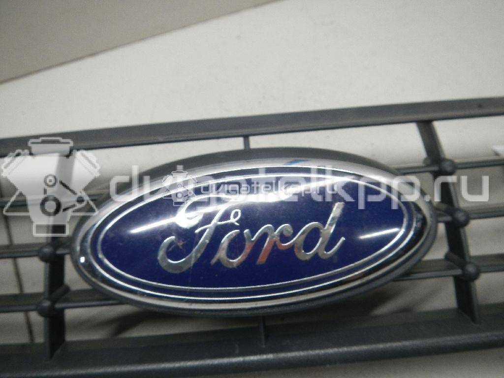 Фото Решетка радиатора  1676410 для Ford Focus {forloop.counter}}