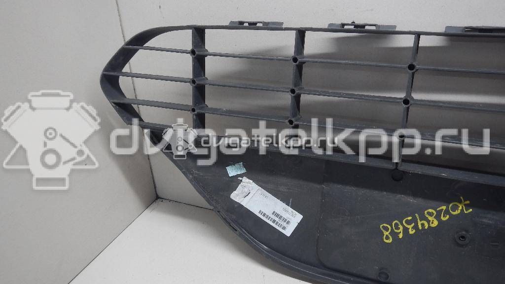 Фото Решетка в бампер центральная  1497510 для Ford Focus {forloop.counter}}