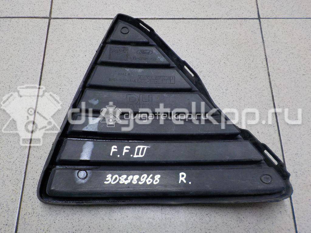 Фото Решетка в бампер правая  1718736 для Ford Focus {forloop.counter}}