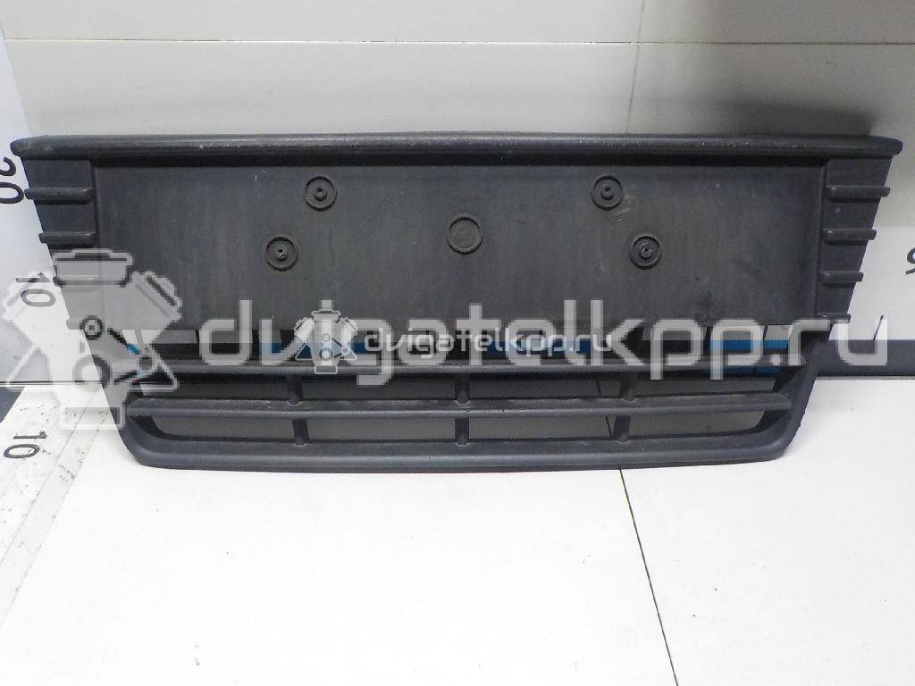 Фото Решетка в бампер центральная  1718734 для Ford Focus {forloop.counter}}