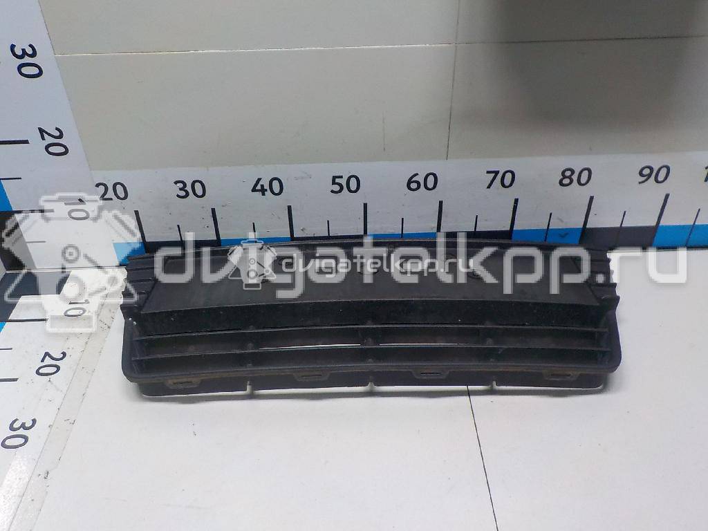 Фото Решетка в бампер центральная  1718734 для Ford Focus {forloop.counter}}