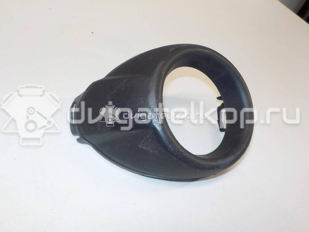 Фото Рамка противотуманной фары правой  1703890 для Ford Focus {forloop.counter}}
