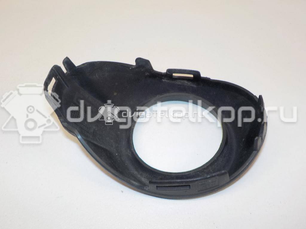 Фото Рамка противотуманной фары правой  1703890 для Ford Focus {forloop.counter}}
