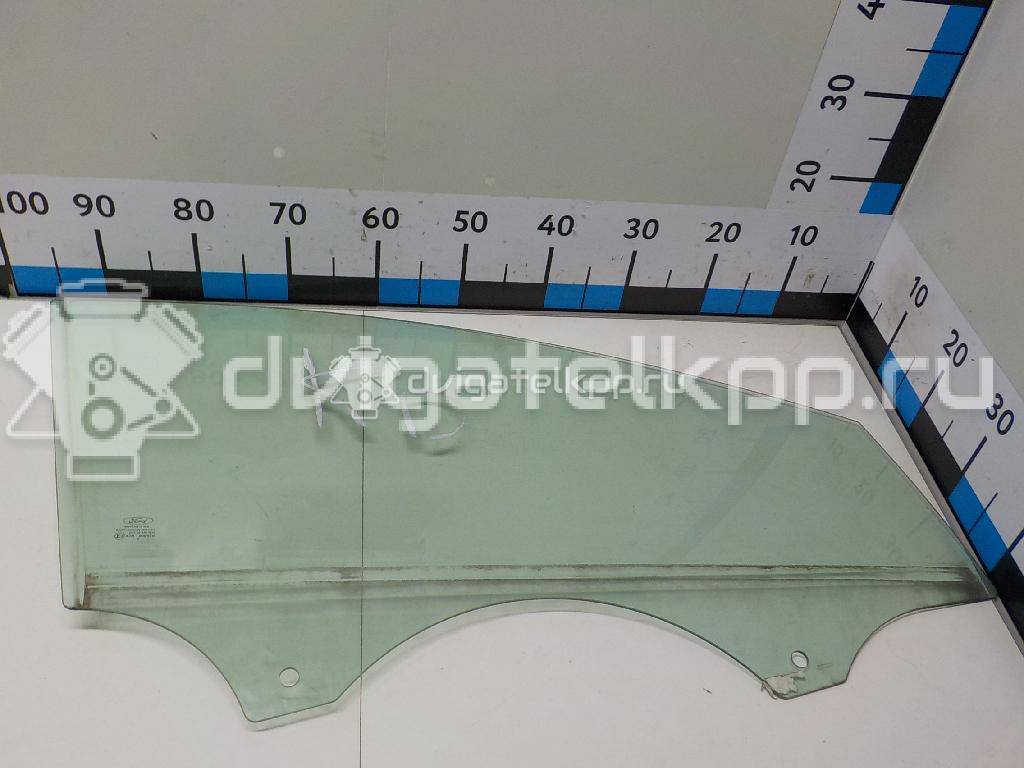 Фото Стекло двери передней правой  1742301 для Ford Focus {forloop.counter}}