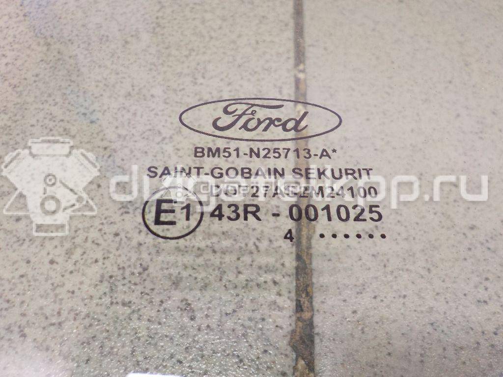 Фото Стекло двери задней левой  1708071 для Ford Focus {forloop.counter}}