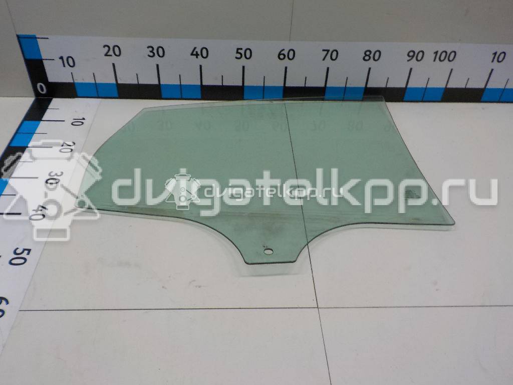 Фото Стекло двери задней левой  1706324 для Ford Focus {forloop.counter}}