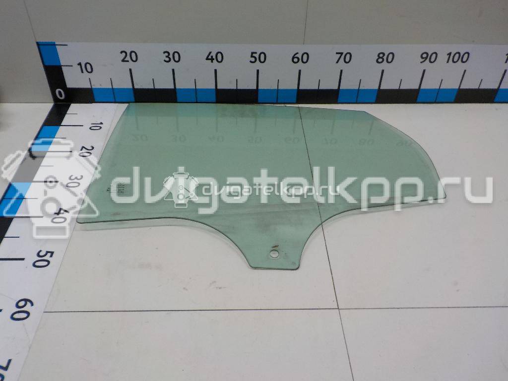 Фото Стекло двери задней левой  1706324 для Ford Focus {forloop.counter}}