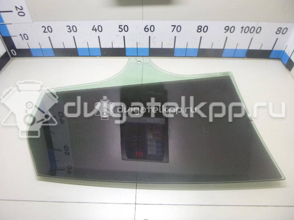 Фото Стекло двери задней правой  1706320 для Ford Focus {forloop.counter}}