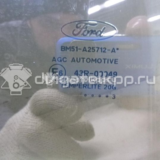 Фото Стекло двери задней правой  1706320 для Ford Focus