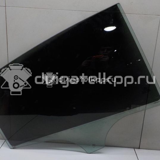 Фото Стекло двери задней правой  1706320 для Ford Focus