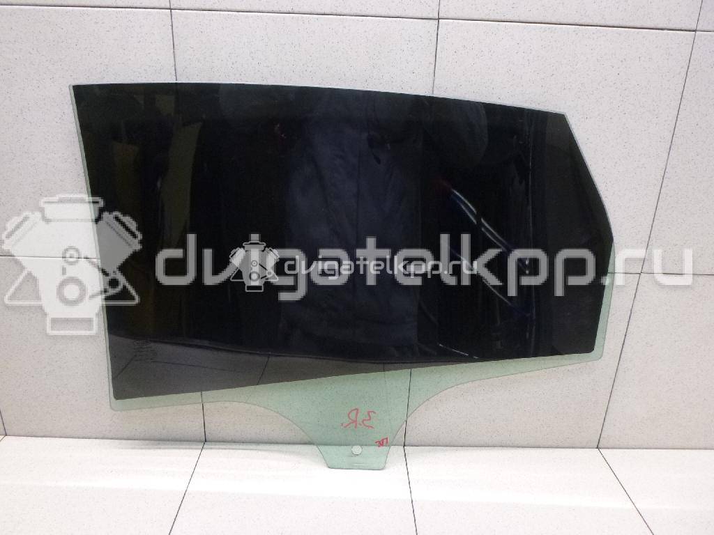Фото Стекло двери задней правой  1706320 для Ford Focus {forloop.counter}}
