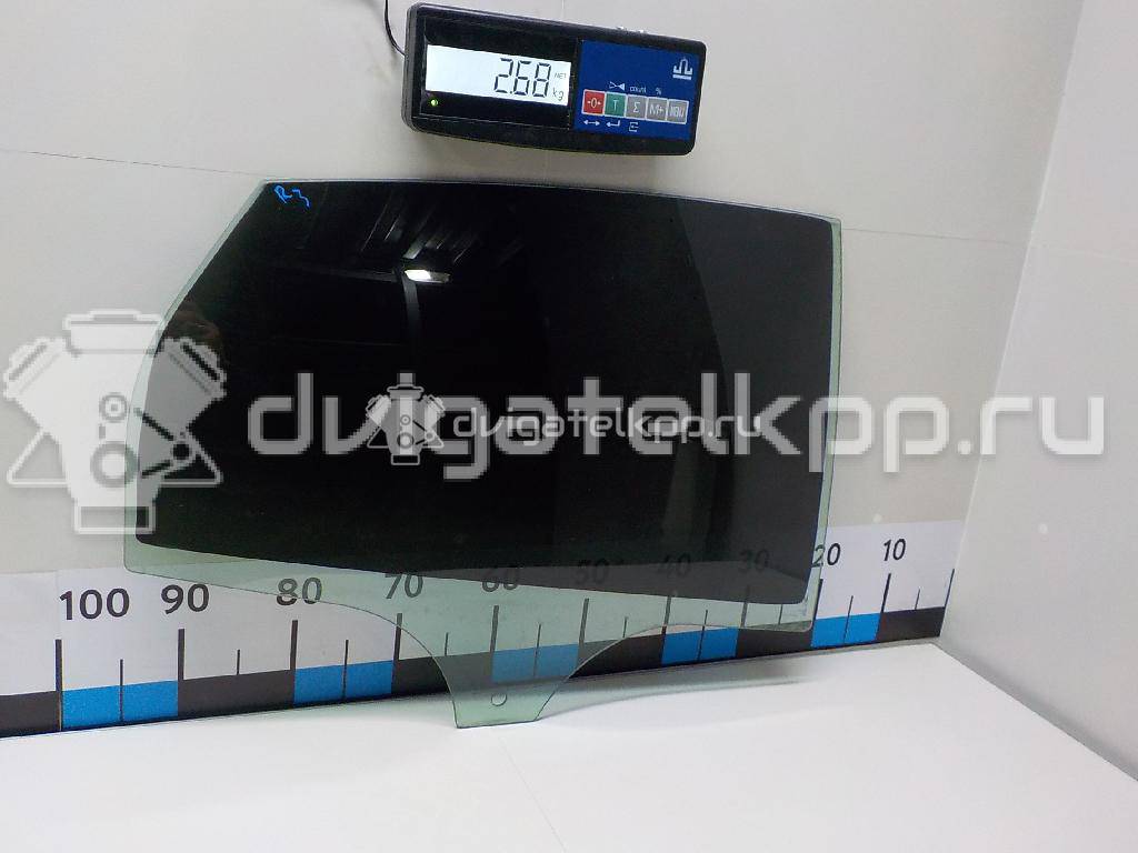 Фото Стекло двери задней правой  1706320 для Ford Focus {forloop.counter}}