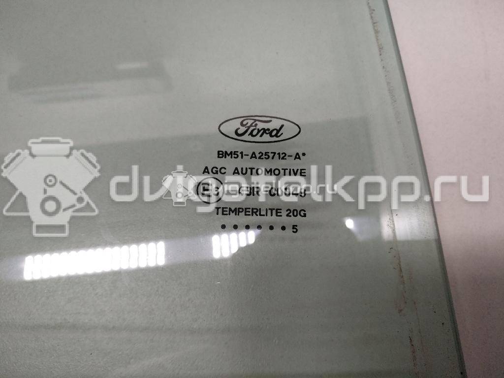Фото Стекло двери задней правой  1706320 для Ford Focus {forloop.counter}}