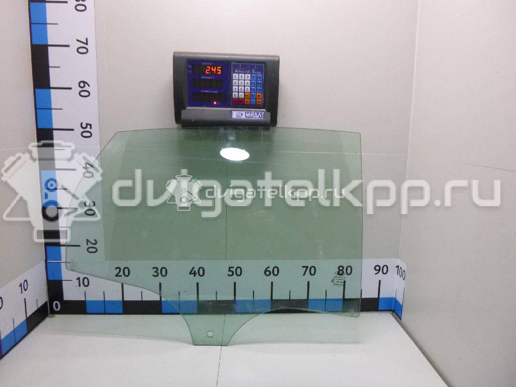 Фото Стекло двери задней правой  1706320 для Ford Focus {forloop.counter}}