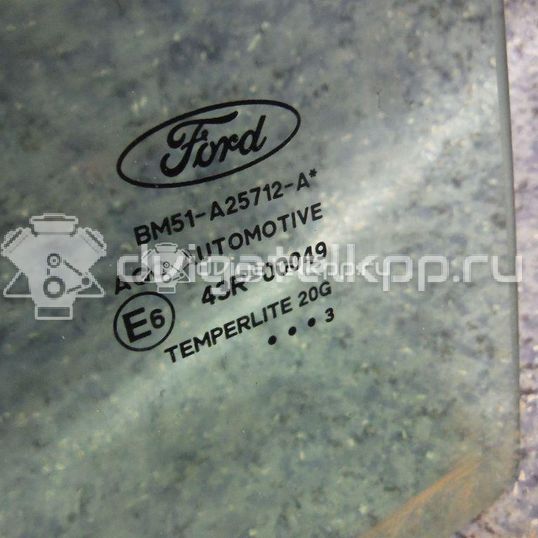 Фото Стекло двери задней правой  1706320 для Ford Focus