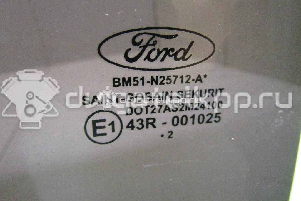 Фото Стекло двери задней правой  1708068 для Ford Focus {forloop.counter}}