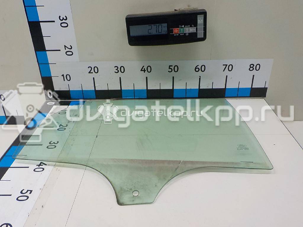 Фото Стекло двери задней правой  1708068 для Ford Focus {forloop.counter}}