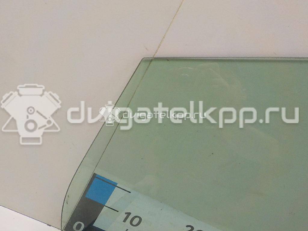 Фото Стекло двери задней правой  1708068 для Ford Focus {forloop.counter}}