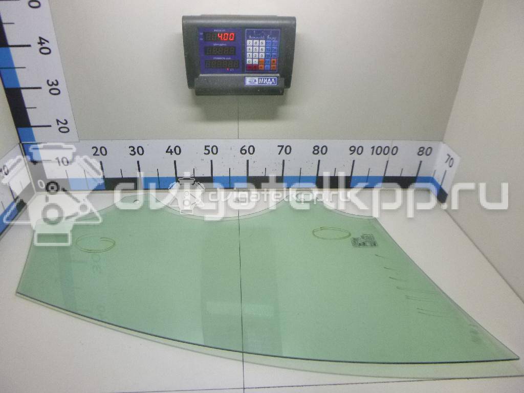 Фото Стекло двери передней левой  1742302 для Ford Focus {forloop.counter}}