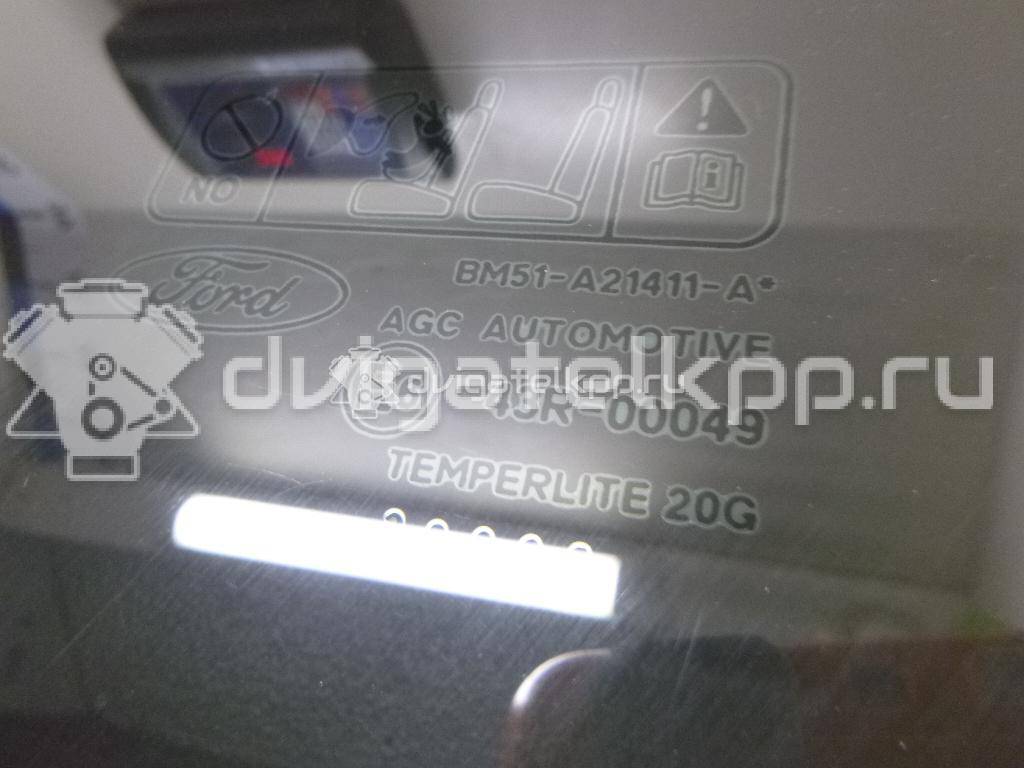 Фото Стекло двери передней левой  1742302 для Ford Focus {forloop.counter}}