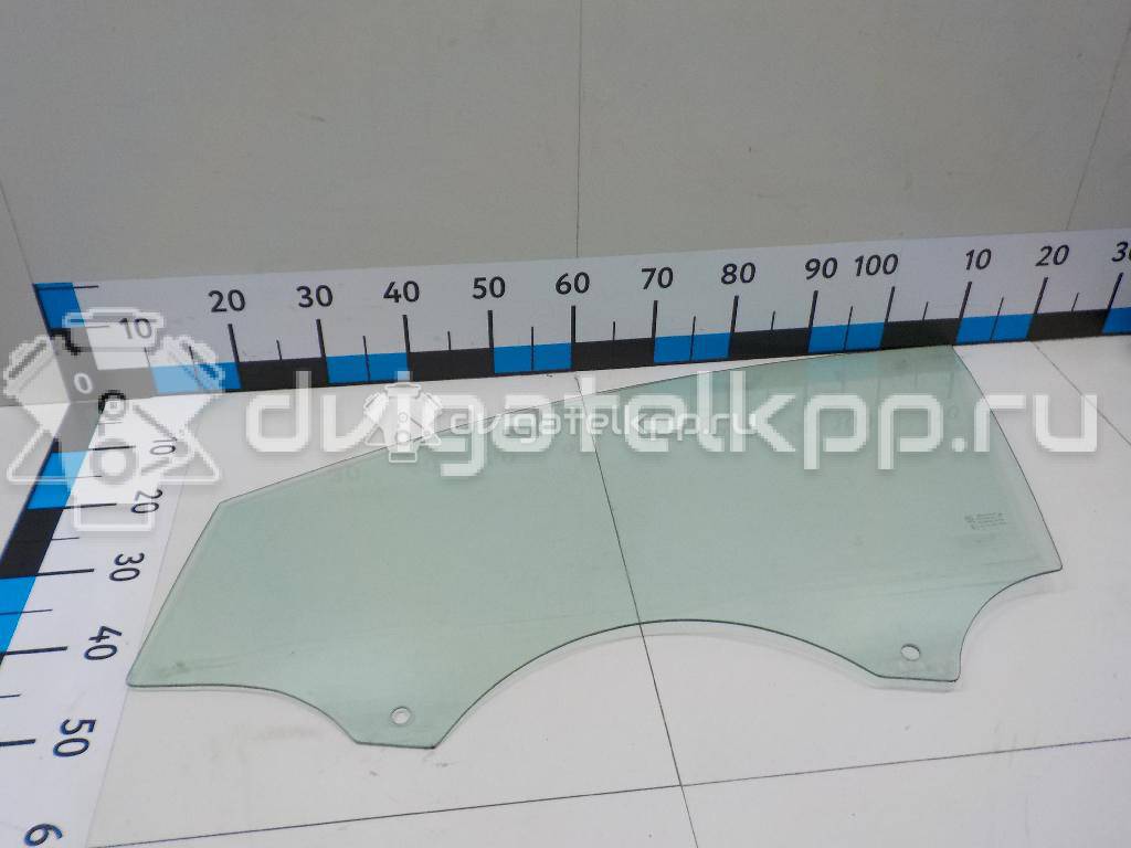 Фото Стекло двери передней левой  1742302 для Ford Focus {forloop.counter}}