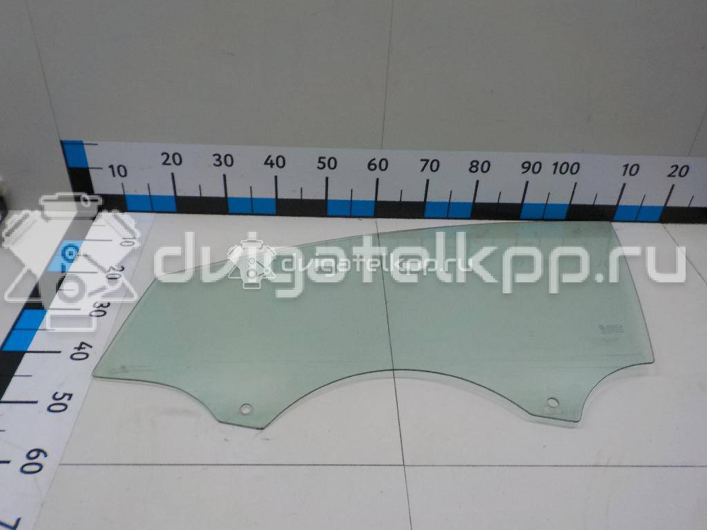 Фото Стекло двери передней левой  1742302 для Ford Focus {forloop.counter}}