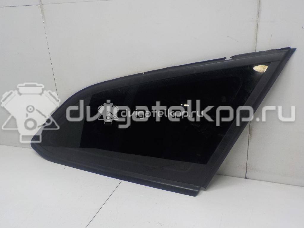 Фото Стекло кузовное глухое правое  1787053 для Ford Focus {forloop.counter}}