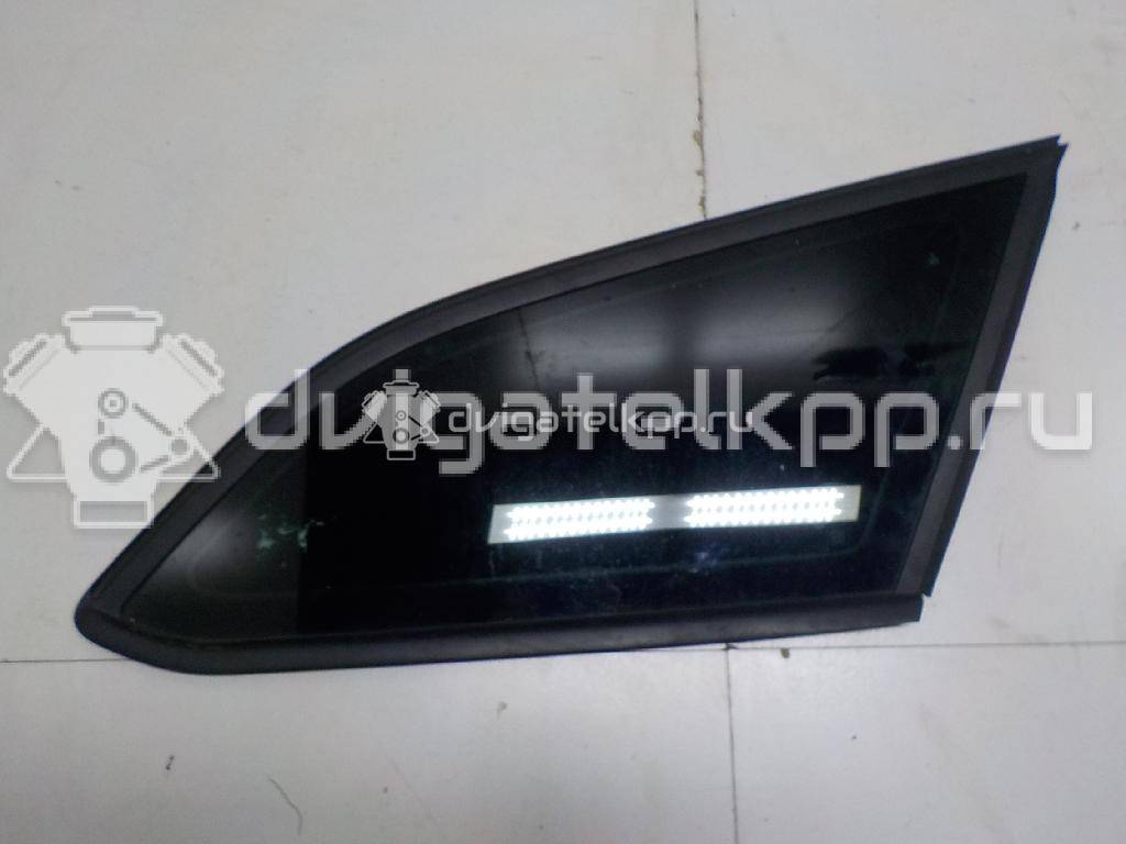 Фото Стекло кузовное глухое правое  1787053 для Ford Focus {forloop.counter}}