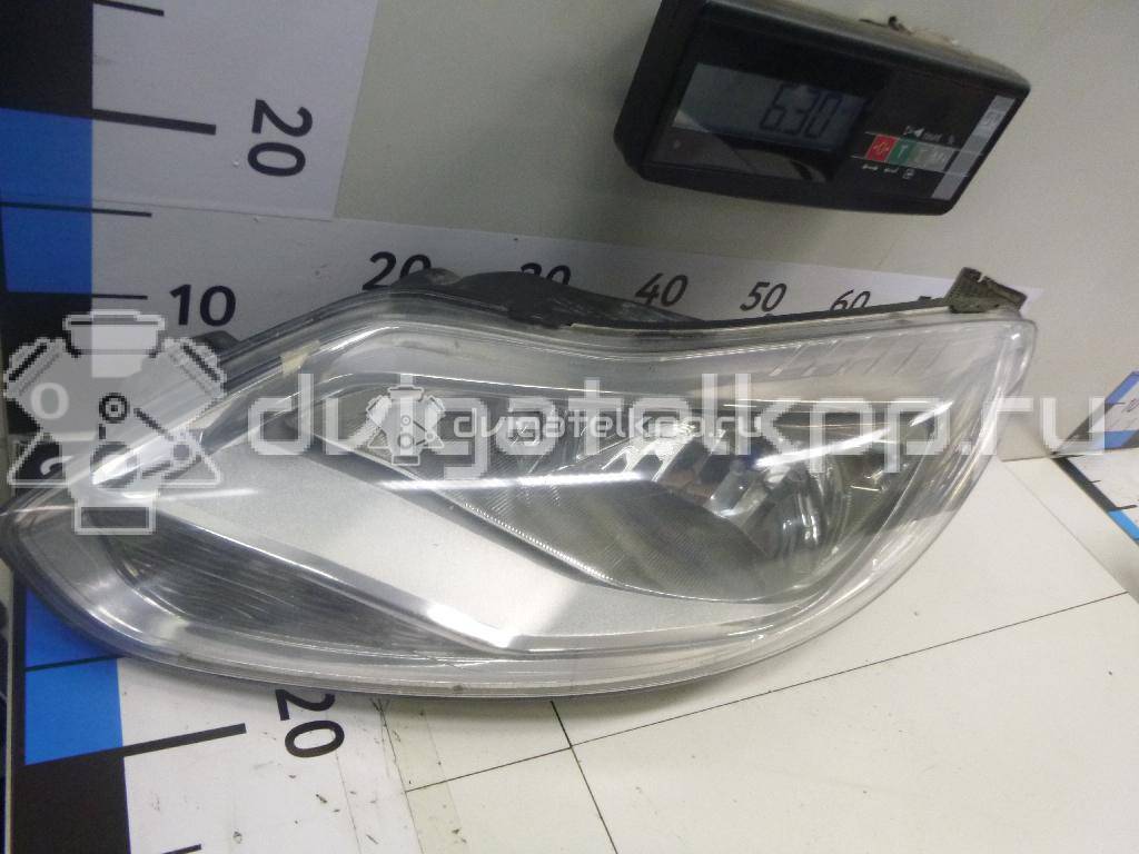 Фото Фара правая  1873925 для Ford Focus {forloop.counter}}