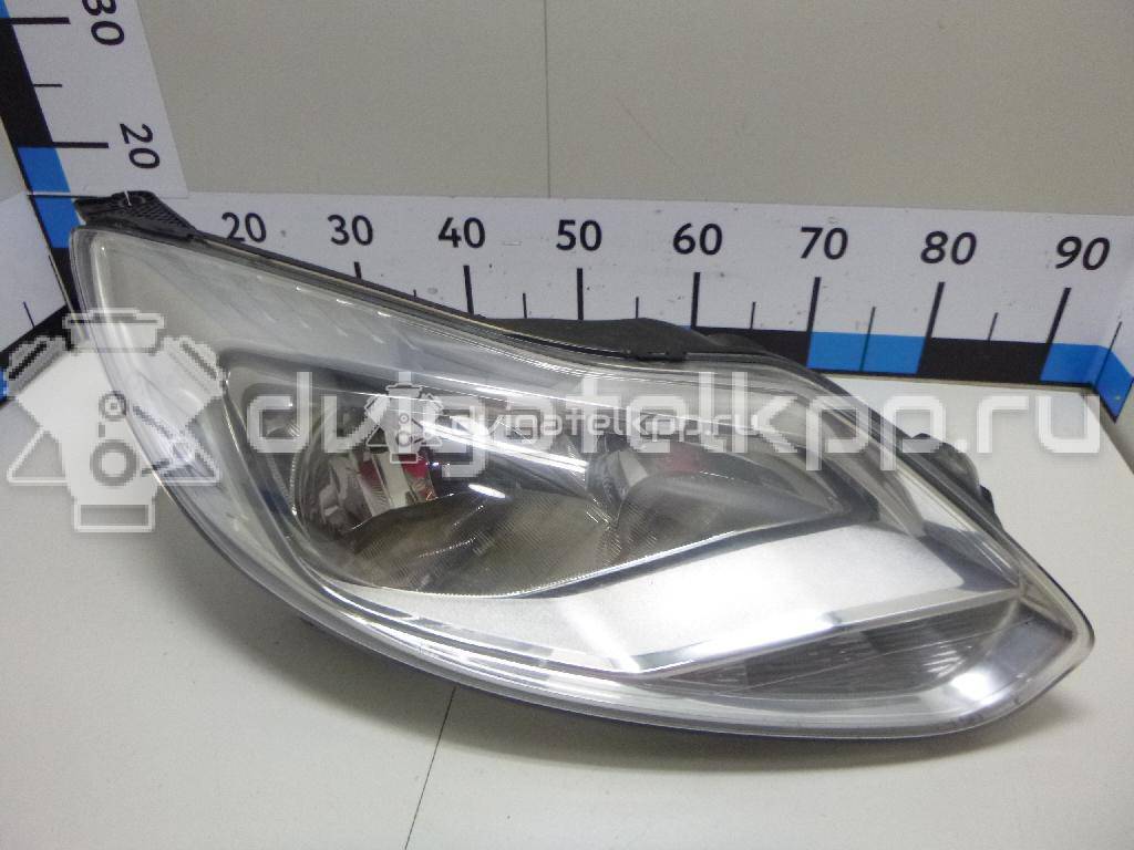 Фото Фара правая  1751115 для Ford Focus {forloop.counter}}