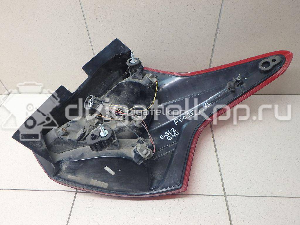 Фото Фонарь задний левый  1825321 для Ford Focus {forloop.counter}}