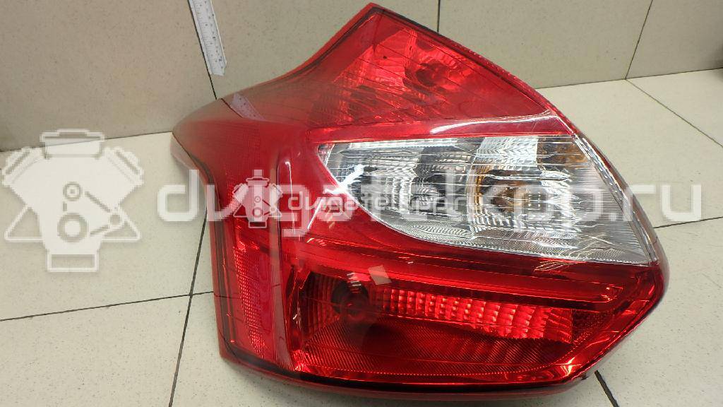 Фото Фонарь задний левый  1825321 для Ford Focus {forloop.counter}}
