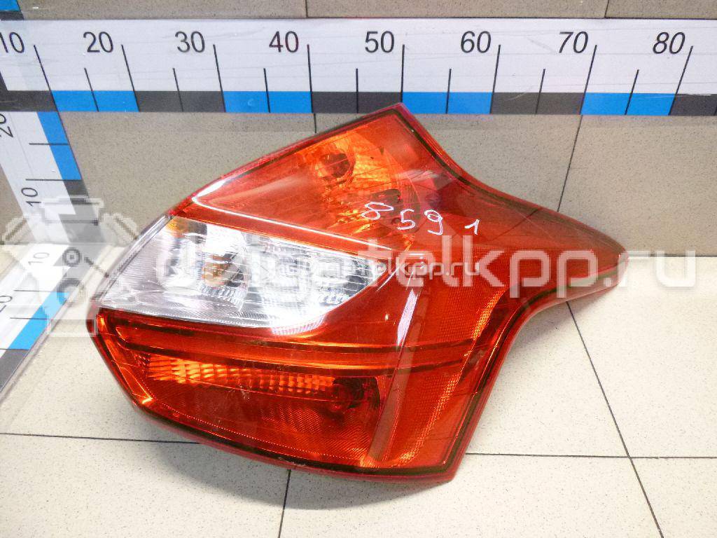 Фото Фонарь задний правый  1825318 для Ford Focus {forloop.counter}}