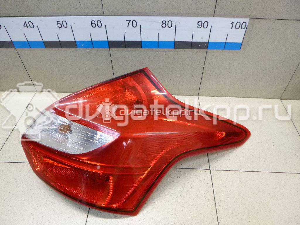 Фото Фонарь задний правый  1825318 для Ford Focus {forloop.counter}}