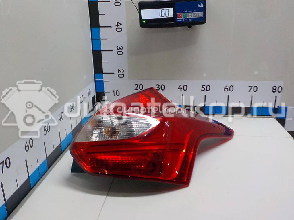 Фото Фонарь задний правый  1825318 для Ford Focus {forloop.counter}}
