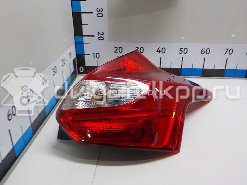 Фото Фонарь задний правый  1825318 для Ford Focus {forloop.counter}}