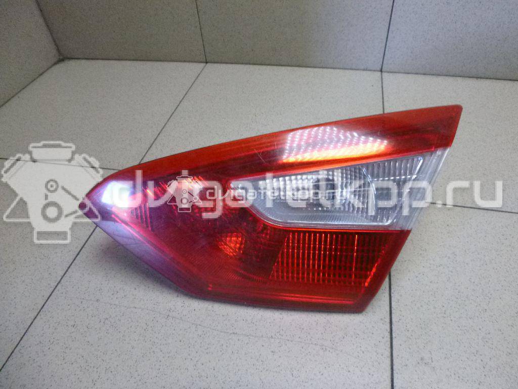 Фото Фонарь задний внутренний правый  1769301 для Ford Focus {forloop.counter}}