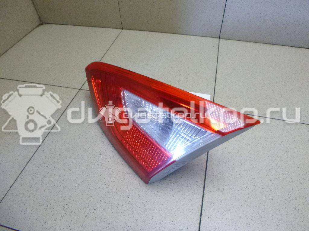 Фото Фонарь задний внутренний правый  1769301 для Ford Focus {forloop.counter}}
