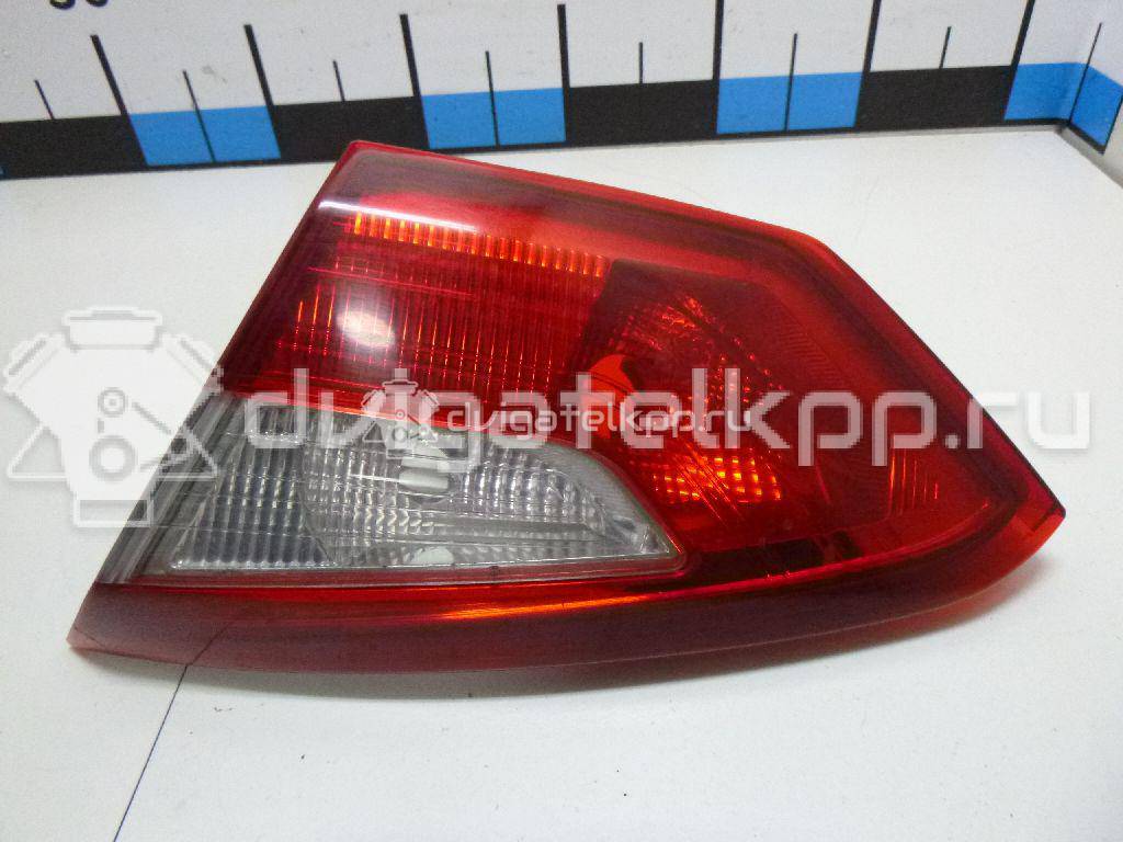 Фото Фонарь задний внутренний правый  1769301 для Ford Focus {forloop.counter}}