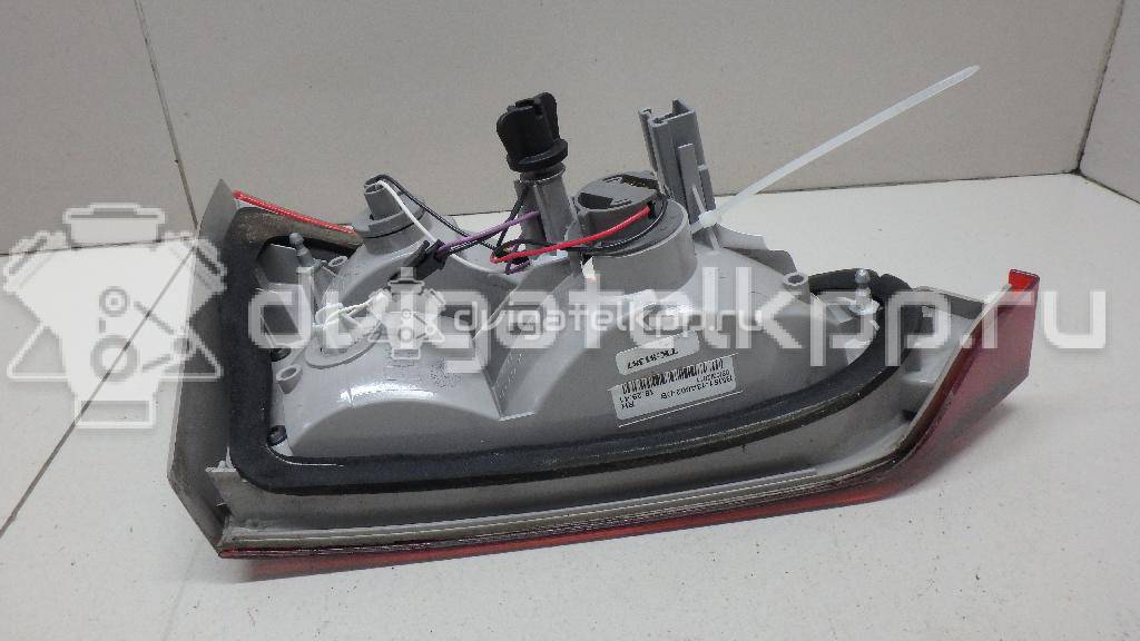 Фото Фонарь задний внутренний правый  1775996 для Ford Focus {forloop.counter}}