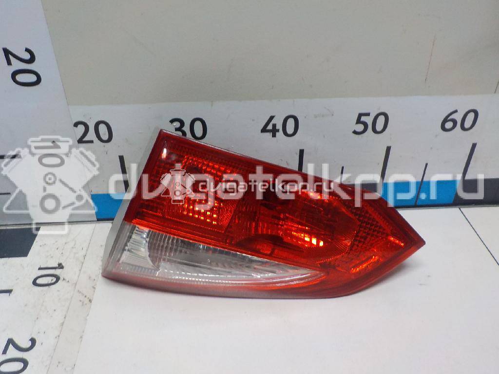 Фото Фонарь задний внутренний правый  1775986 для Ford Focus {forloop.counter}}