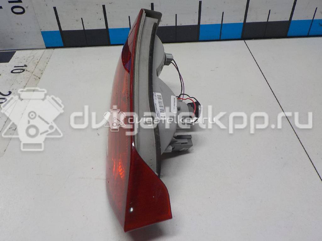 Фото Фонарь задний внутренний правый  1775986 для Ford Focus {forloop.counter}}