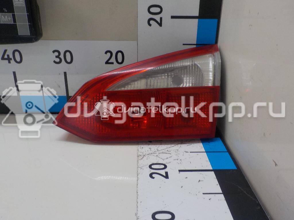 Фото Фонарь задний внутренний правый  1775986 для Ford Focus {forloop.counter}}