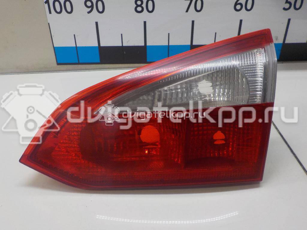 Фото Фонарь задний внутренний правый  1775986 для Ford Focus {forloop.counter}}