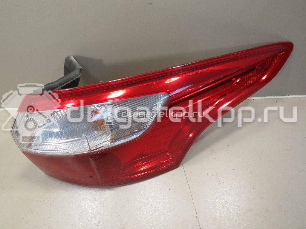 Фото Фонарь задний наружный правый  1785512 для Ford Focus {forloop.counter}}